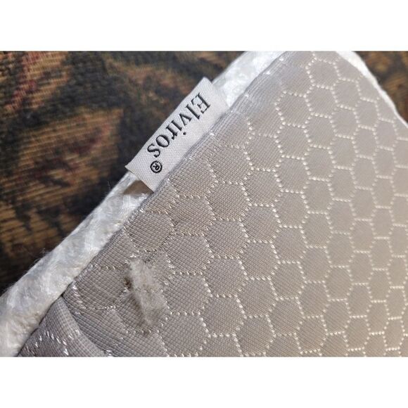 Elviros Deep Sleep Cervical Memory Foam Pillow - Picture 2 of 7